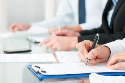 Personne signant la cession de ses actions en SRL.