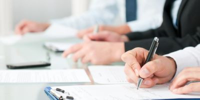 Cession d’actions en SRL : règles et liberté en Belgique