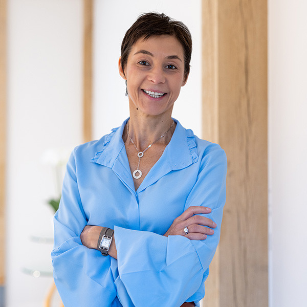 Portrait de Mme Sophie Ligot, membre de l'équipe de notaires.